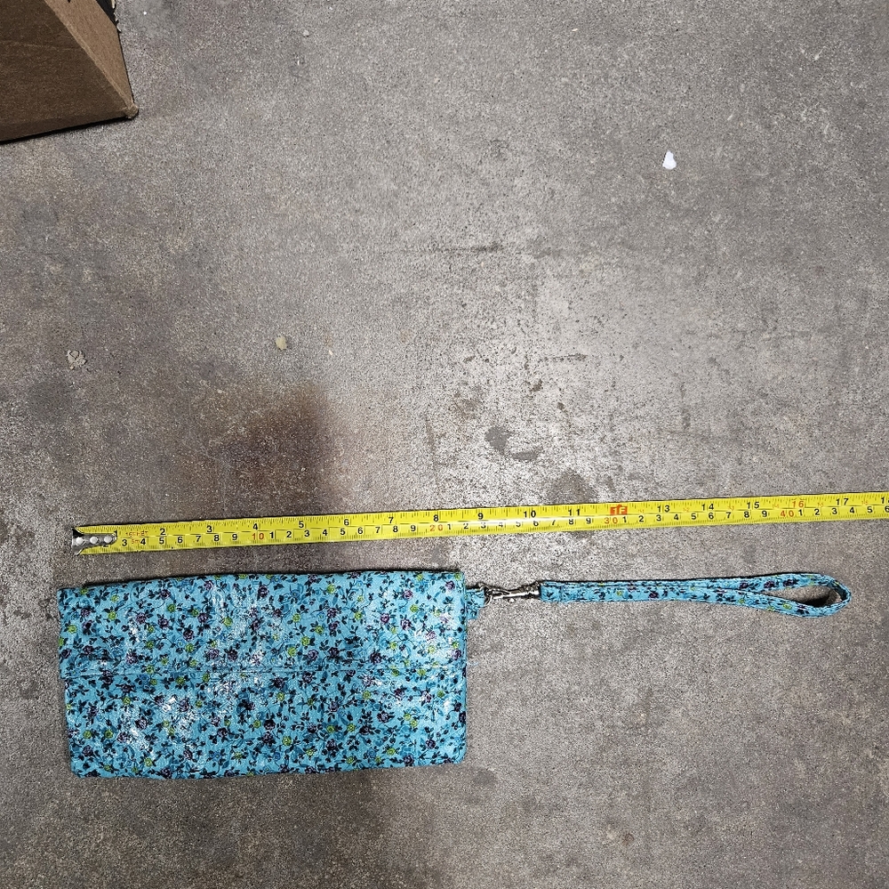 Blue Floral Wristlet with Magnetic Closure